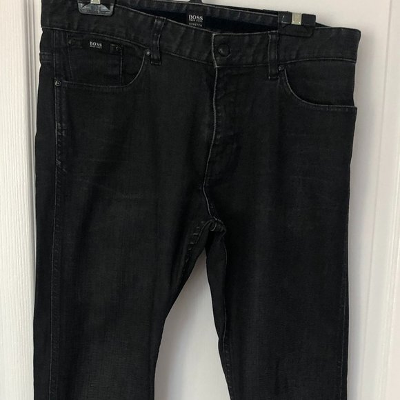 Hugo Boss Men's Slim Fit Charcoal Black Jeans - Size 34/34 - Picture 5 of 10